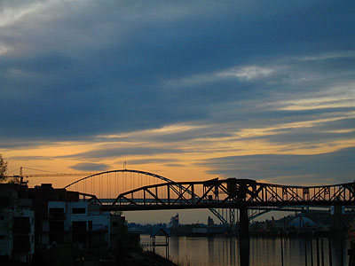 Broadway & Fremont Bridges, Sunset, Portland, Oregon, April 2007