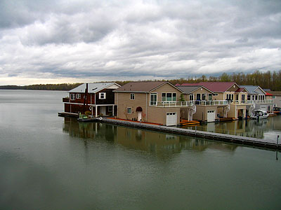 Columbia River Houseboats