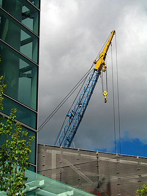OHSU Building, Crane