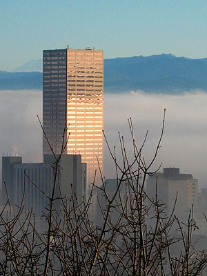 US Bancorp Tower, Fog